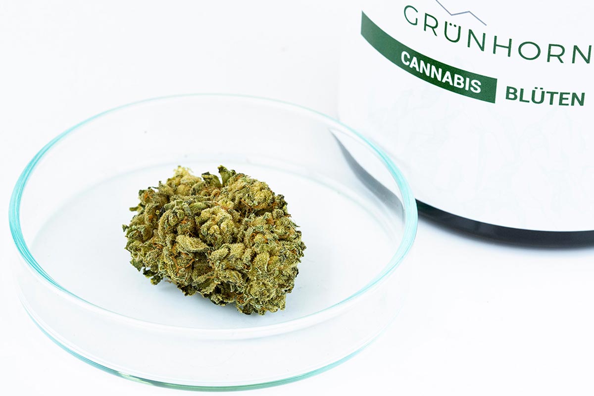Tilray THC 9 CBD 9 Warlock CBD