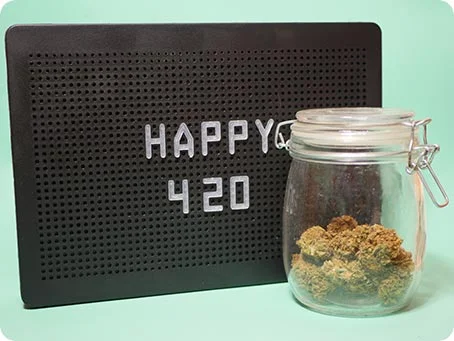 Was bedeutet 420 und was hat der Begriff mit Cannabis zu tun? Was bedeutet 420 und was hat der Begriff mit Cannabis zu tun